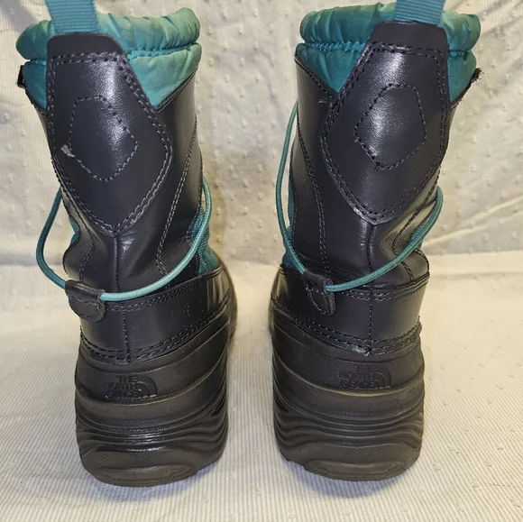 The North Face Turquoise and Charcoal Snow Boots - Picture 6 of 10